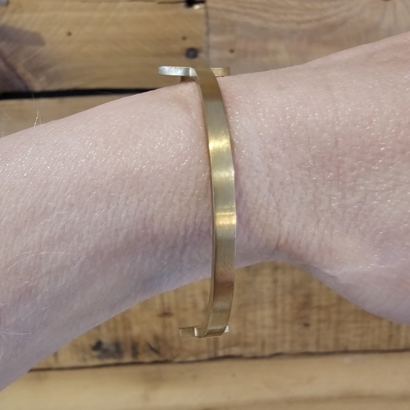 Brushed Goldtone Cuff Bracelet Engraved w/ "KNOWN" - Picture 4 of 6